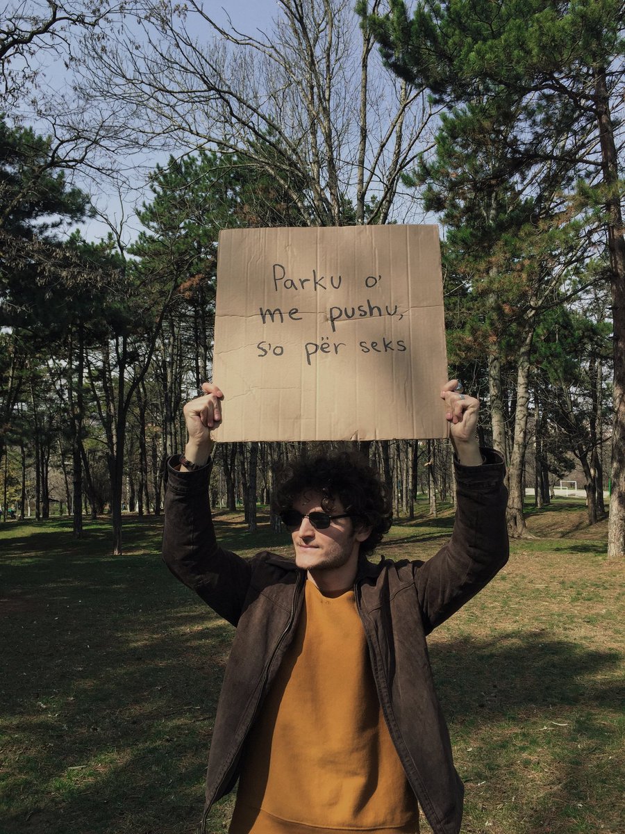 frojzie's tweet photo. #albanianwithsign https://t.co/QNXM5NoSTg