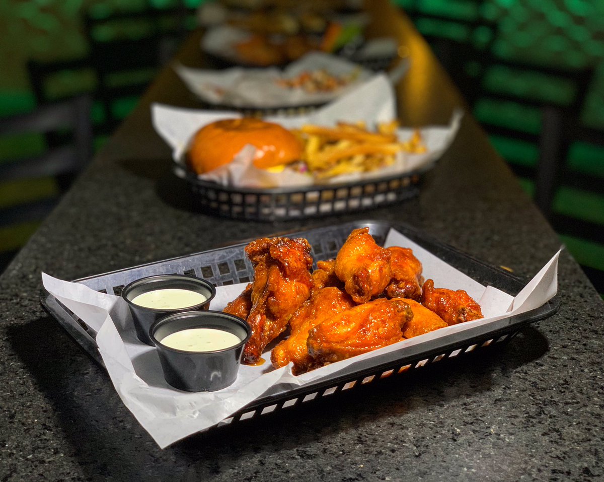 GrooveHouseSATX's tweet photo. Wing Wednesday @GrooveHouseSATX #wings #sanantonio #satx #sanantoniotx https://t.co/oSCUFX4SQs
