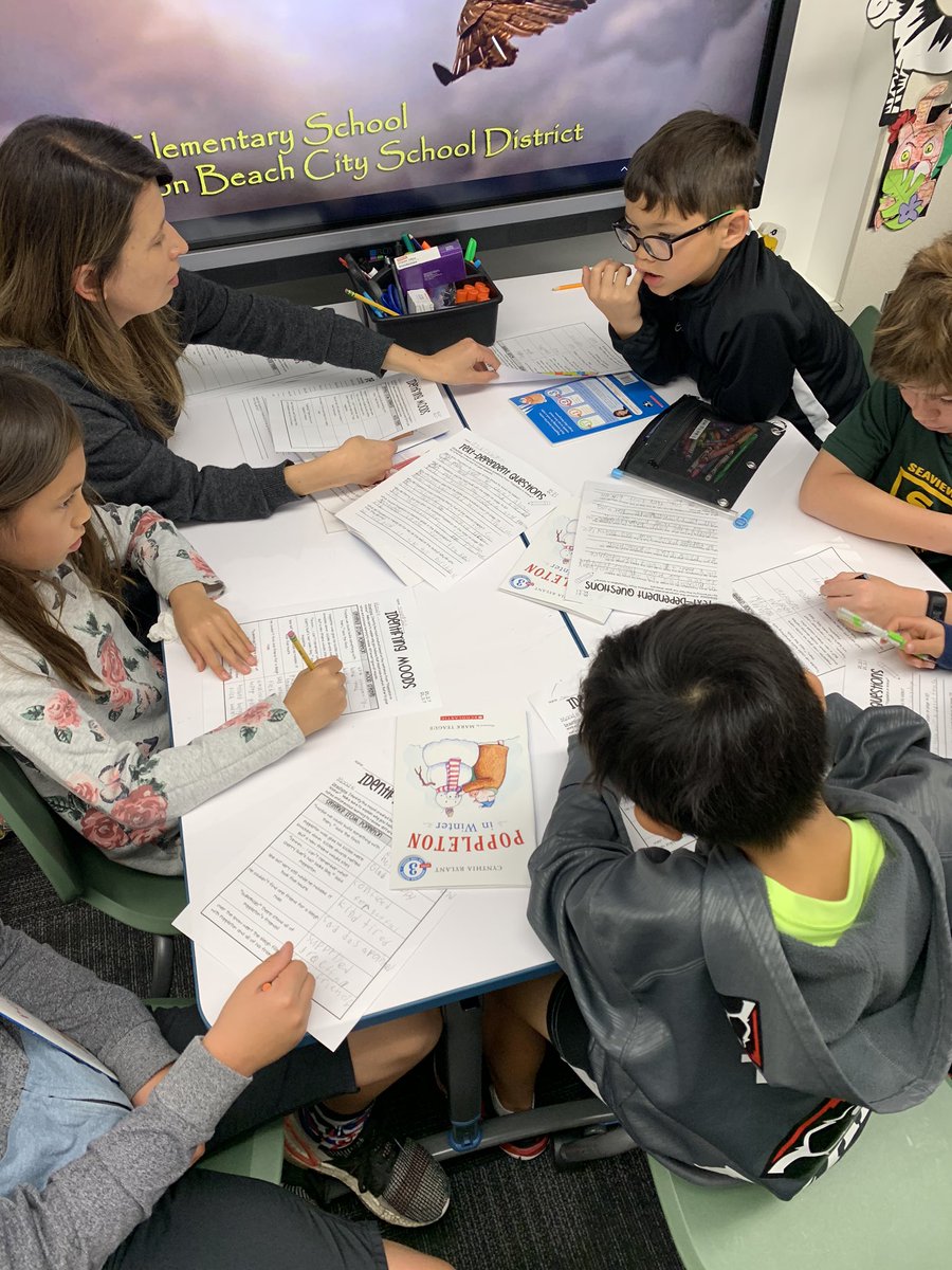 Haweselementary's tweet photo. We are thinking about the mood of the character as we read! #literacy #textbasedevidence #behawesome #smallgroup #volunteers #hawesnation https://t.co/BbTvbZOFBb