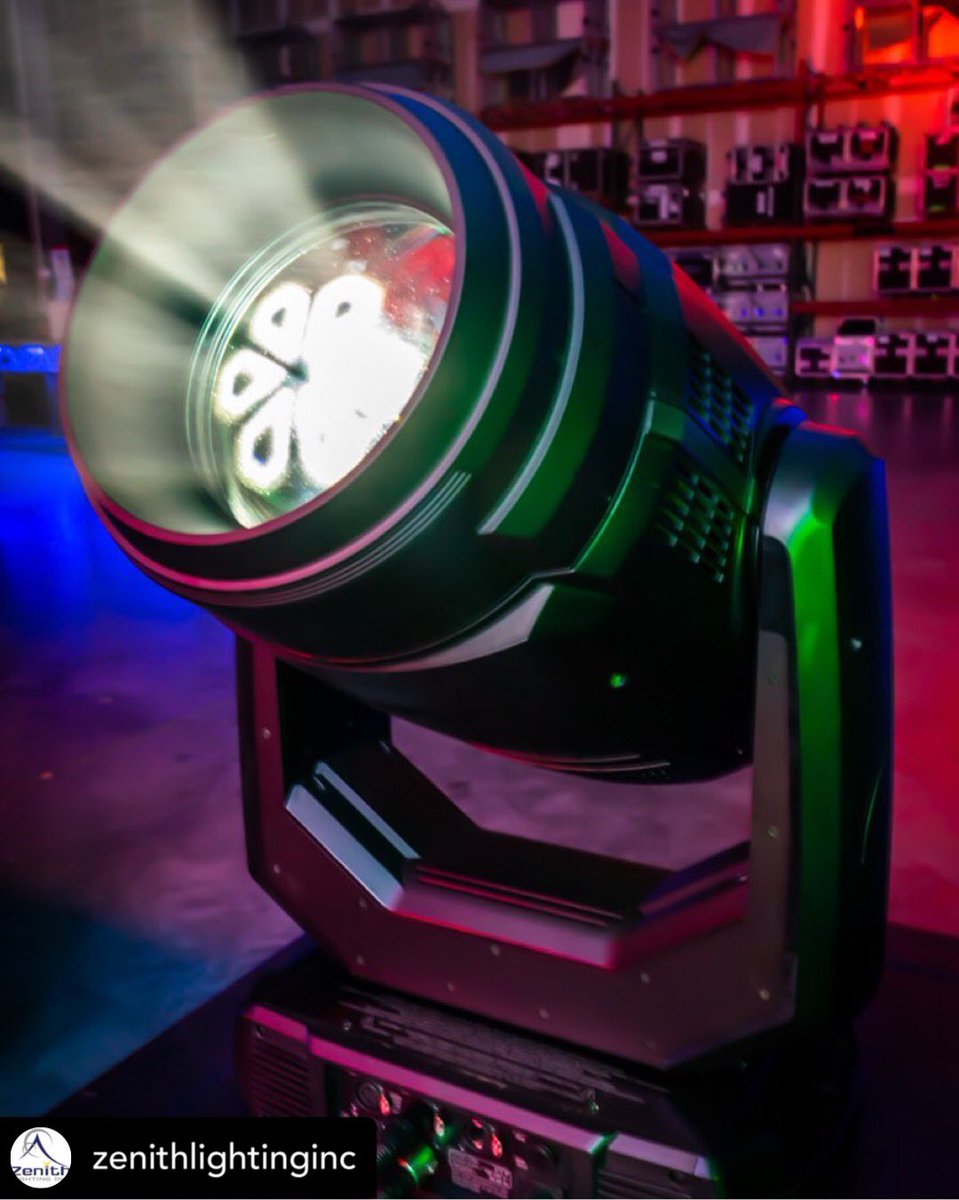 TheRobeWay's tweet photo. A beautiful @Robelighting #MegaPointe showcase from @Zenith_Lighting in Orlando on a #WarehouseWednesday.
#therobeway #robelighting #robegear #robeinnovation #zenithlighting #lightingdesign #lightingtech #techlife https://t.co/fbhjdt3i5E