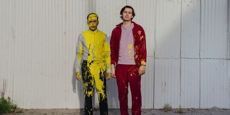 RELEASE 🎵
<a href="/flumemusic/">Flume</a> s’essaie à la Drum’N’Bass en compagnie de <a href="/ToroyMoi/">Toro y Moi</a> sur ‘The Difference’. Seul bémol ? 2min20 de bonheur seulement 😢
Découvrez le titre 👉 bit.ly/2TWa4w7