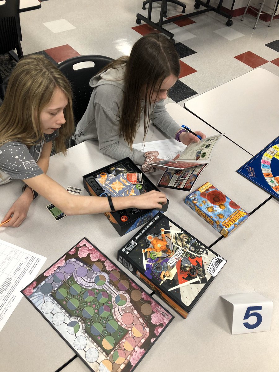 Kels_Wertz's tweet image. Thank you to @Jason_R_Bodnar for allowing the #WorldBio class to explore games from Board Game Club in order to brainstorm ideas for the #MutationInvasion game project! @DeKalbHS @DeKalbNT #WeAreDeKalb