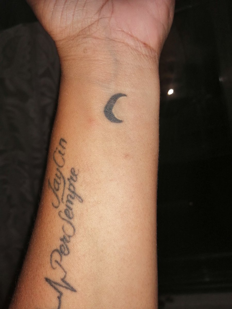 wljdcebu's tweet photo. @lovexpsyche @DauntlessJaDine Next is ung moon, katapat ng 1st tattoo ko na heart beat na may PerSempre Jaycin, meaning Forever JayCin (Jay &amp; Cindy) https://t.co/YoO2ri0fBW