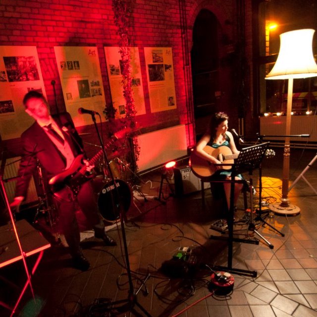 Bow Beehive tweet media