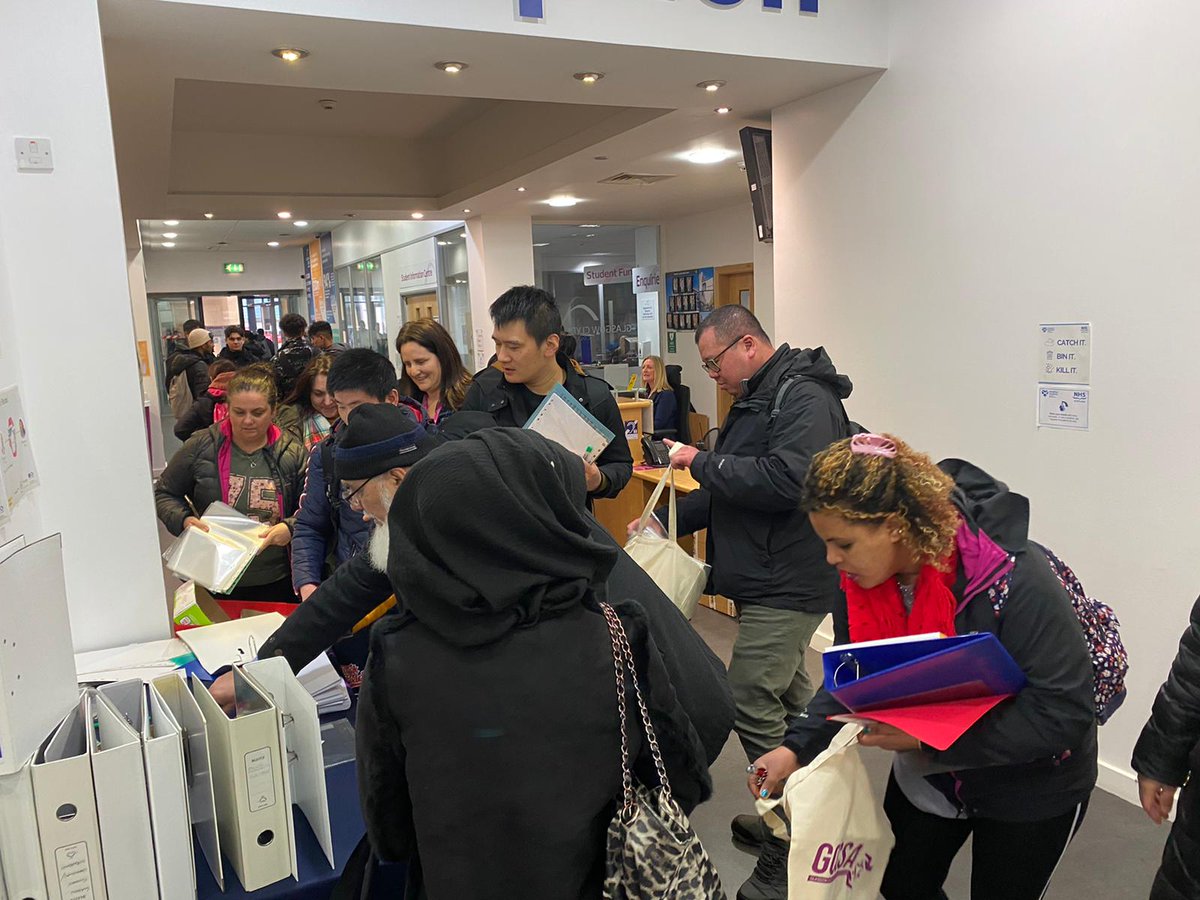 OfficialGCCSA's tweet photo. What a busy stall we had today at Cardonald campus as part of our #PassItOnWeek 'Stationary for Students' initiative. Tomorrow we will be at Anniesland campus from 12-1pm! #ReduceReuseRecycle https://t.co/ZWkaGkLZ6G