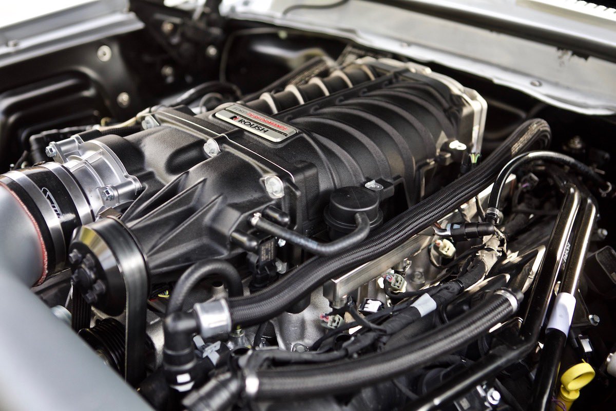 RevologyPerform's tweet photo. This past weekend, #Revology Cars announced its new #Roush-developed RSC 5.0L Gen 3 #supercharged V8 engine.  Revology # GT500 squarely into supercar territory, with a weight to power ratio approaching that of the Ferrari 488. https://t.co/ySDPJJJTgE