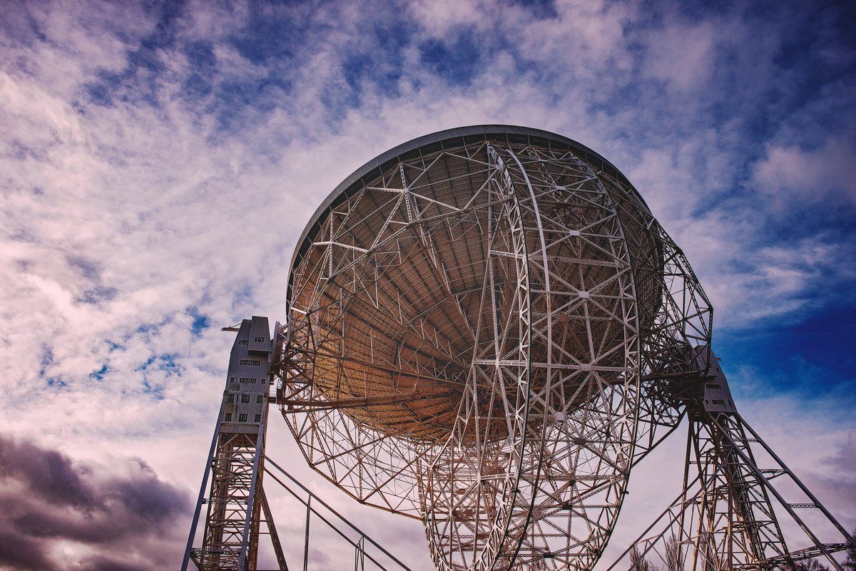 Love this shot from a recent family visit to Jodrell Bank. #WednesdayThoughts