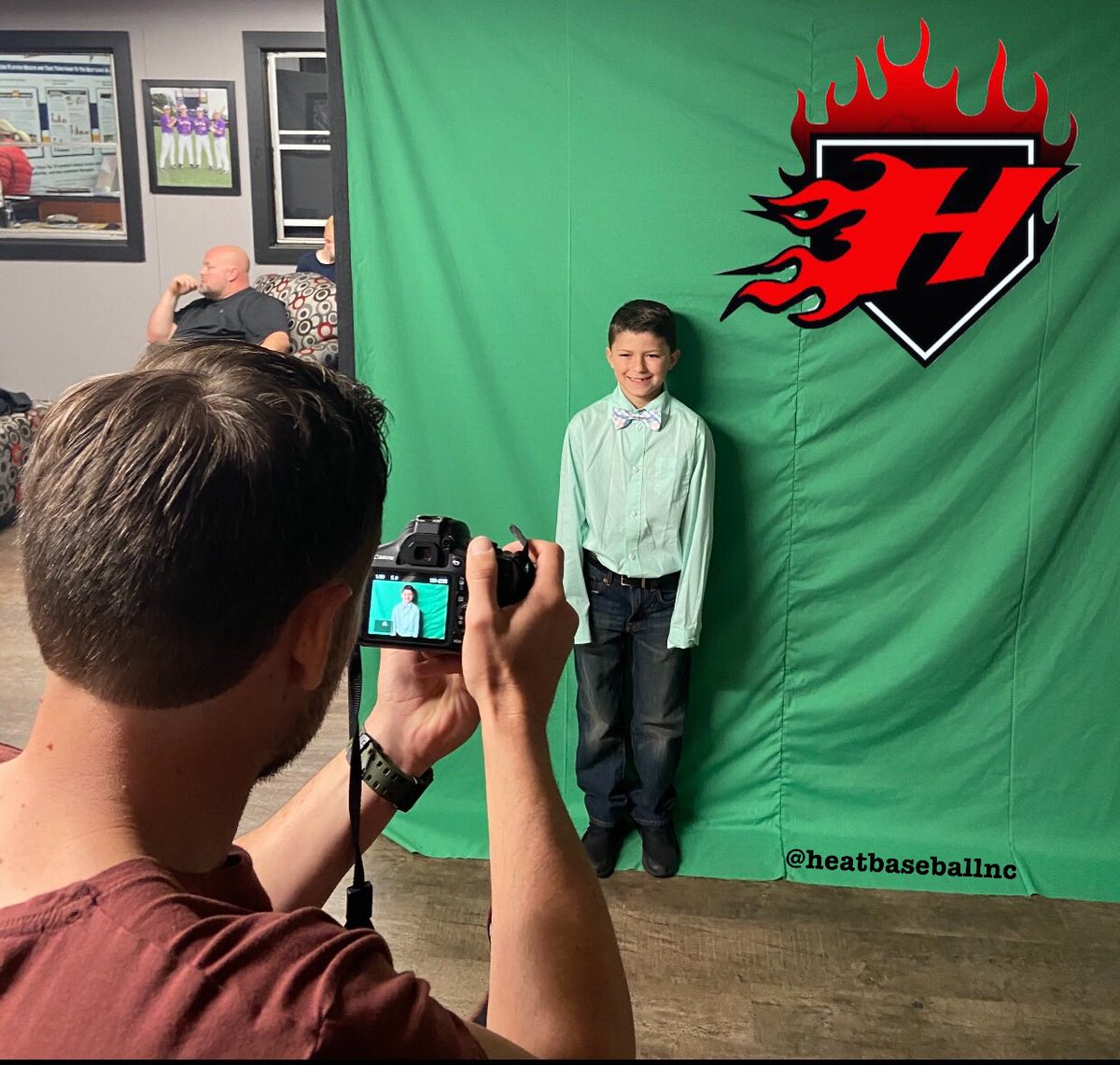 thedirtbagsyth's tweet photo. Great time last night  taking some website pictures of the 
(5 Star Heat 8u- Pasour)  
(5 Star Heat 10u- Gardiner) 
(5 Star Heat 13u- Hamrick) boys. 
Let’s Go!! #5starheat #heatbaseballnc #buildingathletes #baseball #hardwork #dedication @ThrowNoNos @dHBaseballNC https://t.co/qDh80Kjc8L
