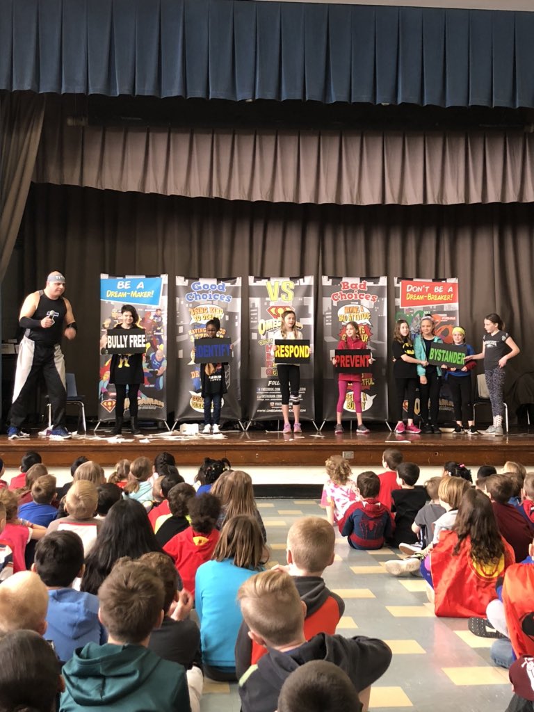 mriedi822's tweet photo. Steps to staying bully free with some 5th grade friends. The WHOLE audience is totally engaged and loving this! #powerfullesson @omegamanschools #qcsd @michaelzackon @MrsHeldQE4th https://t.co/yXle7tQX2T