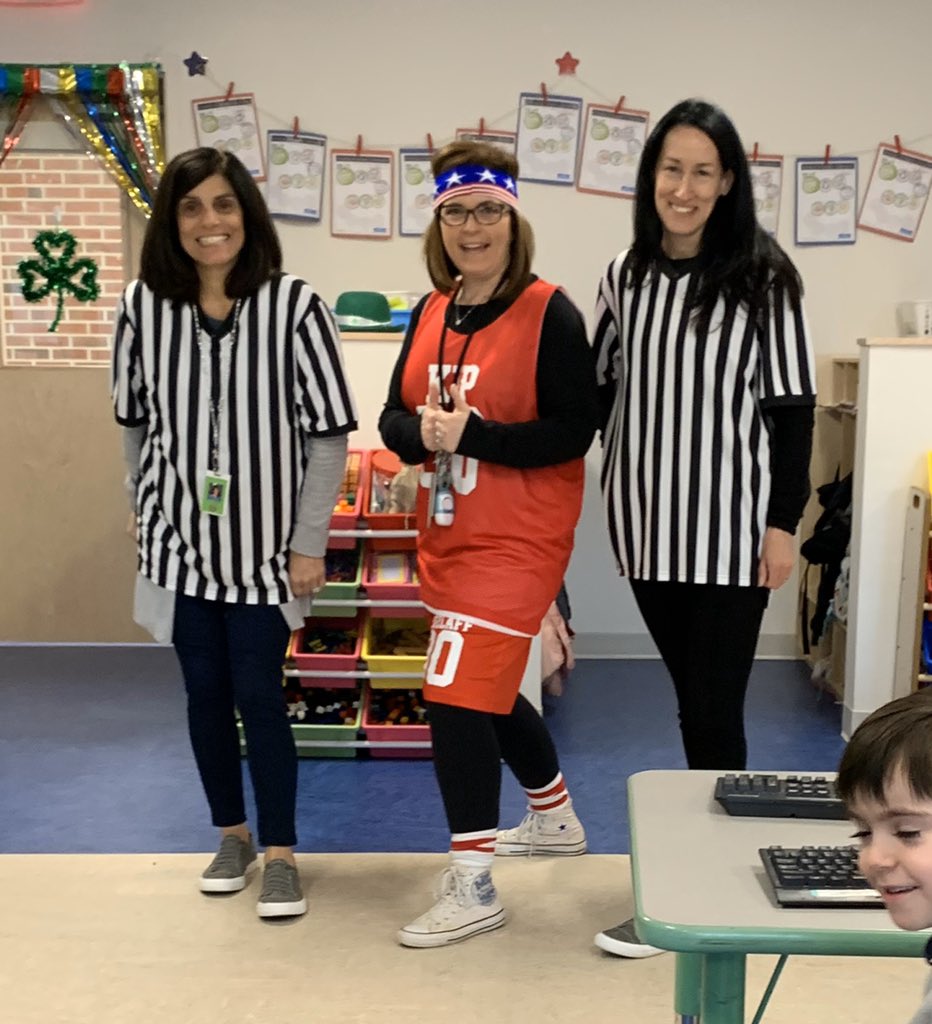MrsBurzlaff's tweet photo. Just another day at the office. https://t.co/8ejkCvo98j
