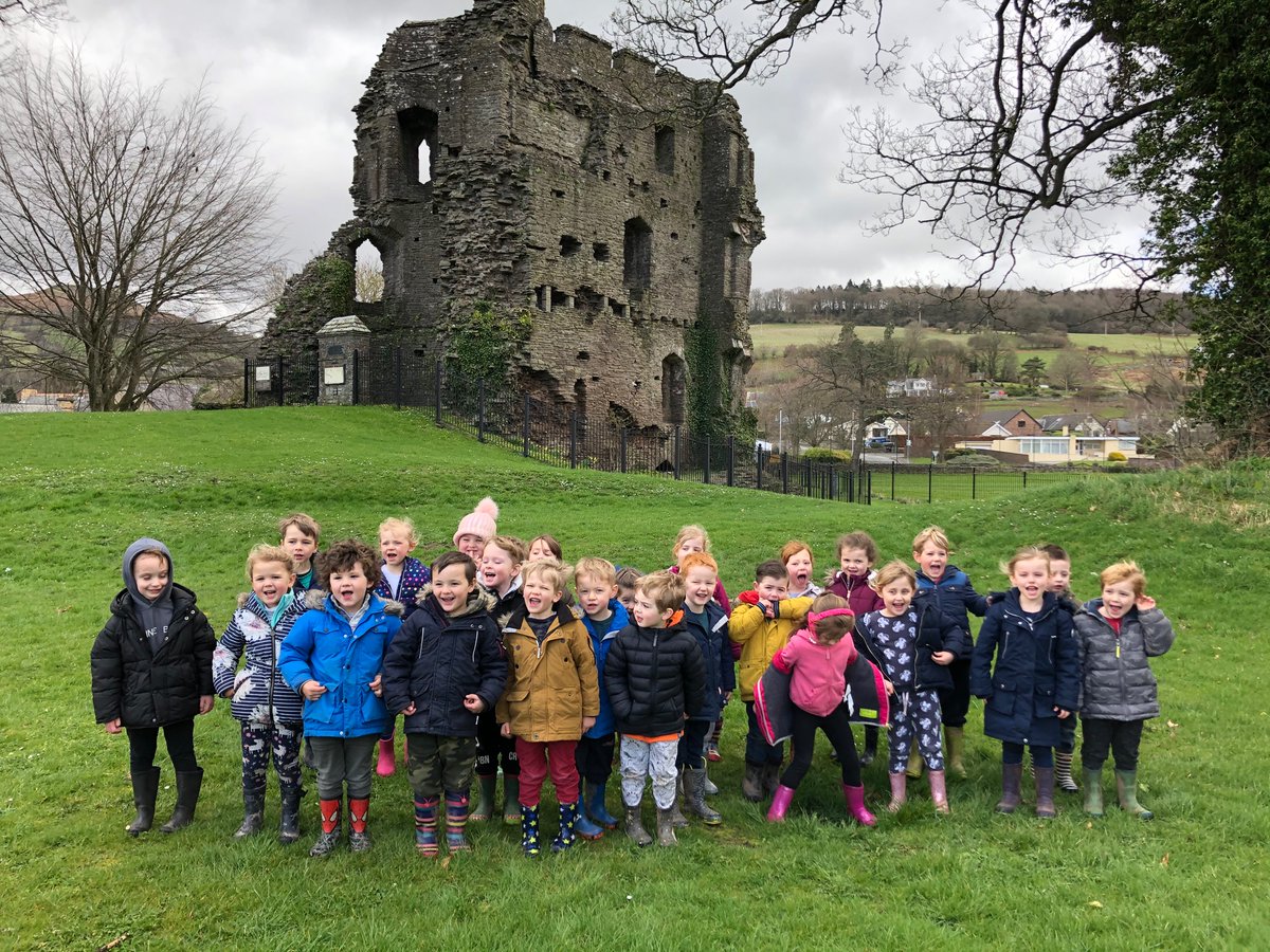PrimaryCp's tweet photo. Reception enjoying a Victorian Wild Walk. https://t.co/G5xtaTNWFU
