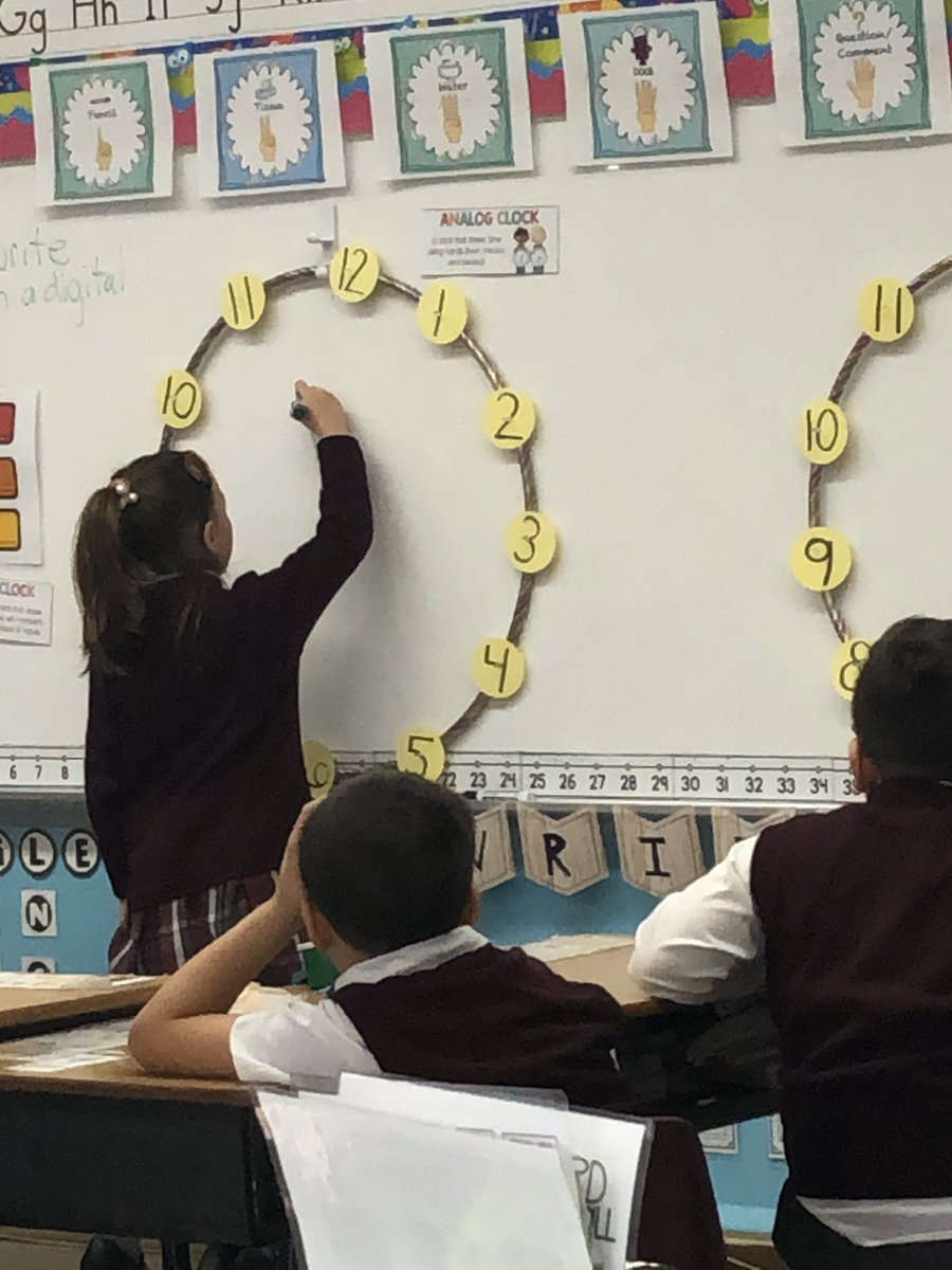 PrincipalFan1's tweet image. First grade telling time! #tellingtime #analogclock #digitaltime @BXNEEBSchools @ArchNY_Schools @MSheridanNEEB