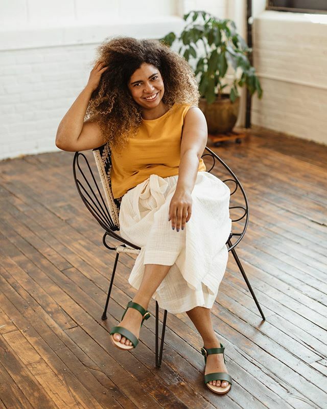 MasonDixonMade's tweet photo. Feeling excited for spring this morning. This warmer weather this week has my spring fever going in full force. Sandal workshops will be starting soon which means I need to purchase some new leather, a task I always enjoy. The hardest part is to narrow d… https://t.co/NH1VOyUWS4 https://t.co/iMwk9fSRZU