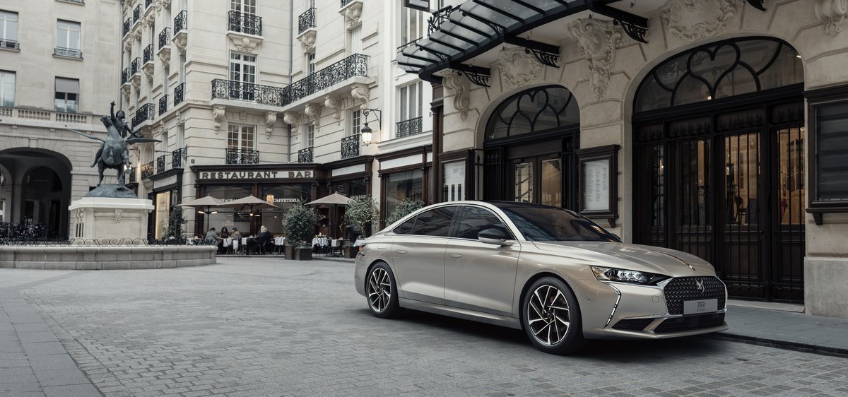 DSAlcobendas's tweet photo. Mires por donde lo mires es pura elegancia #DS9

#DSAUTOMOBILES #DSMADRIDNORTE #ALCOBENDAS https://t.co/9FZWCIy9L1