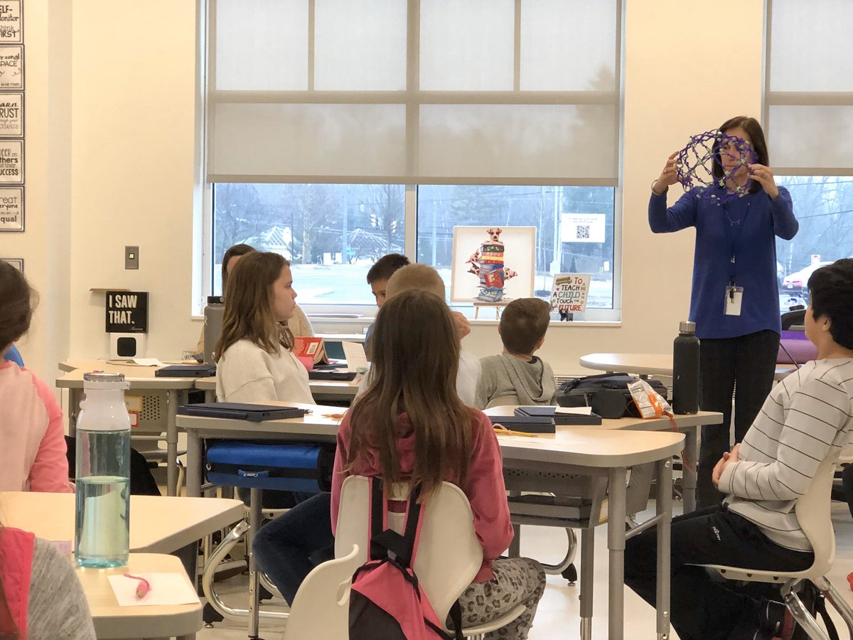 mrsjodihetman's tweet photo. What a great morning! @RESWilson1 and @kristi_kerrigan came in to share their wisdom! #LeastCommonMultiple #StressLess #WisdomWednesday @BathElementary https://t.co/xJEkMOPN9r