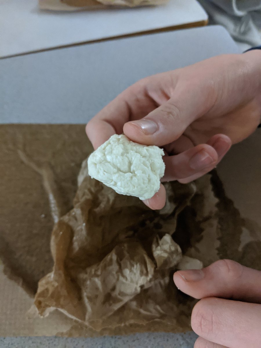 SonjaGoold's tweet image. Take some vinegar, add some hot milk, and voilà! Casein plastic beads. Learning about polymers and chemical reactions through art with @maryledgerart #ThanksToYouHalifax #7Science #STEAM