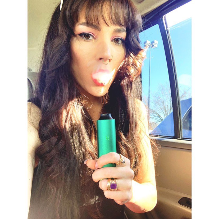 MarcoBravo420's tweet photo. This week our featured Bravo Bombshell is the one and only @high.tech.mermaid

Make sure you give her a follow and stay tuned for our 2020 Miss AdironDank Contest. 

#msadirondank #bravobombshell https://t.co/CObO6tk0Vi