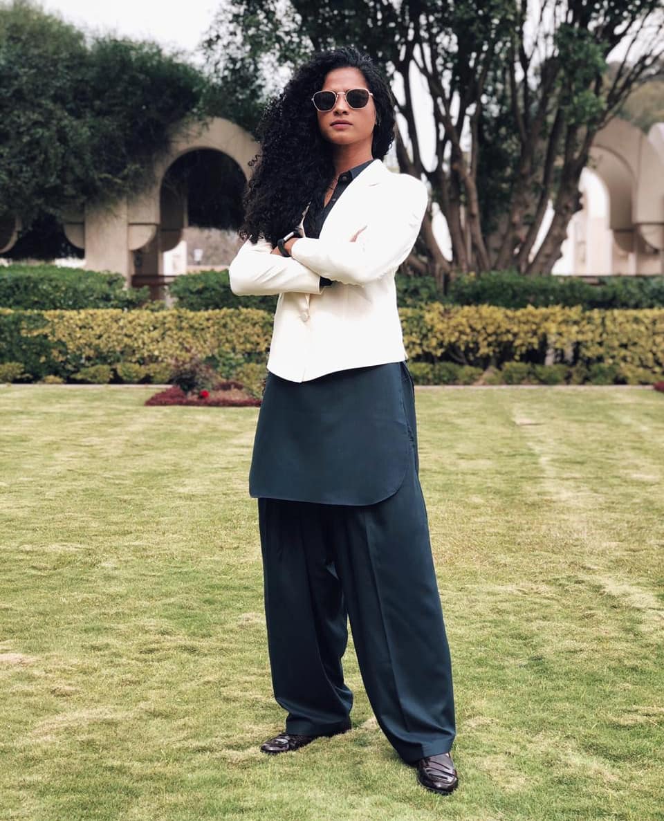 They say you gotta dress for the job you want - well, take a good look at your next president 🕶🇵🇰
Wearing~ Awami HQ

#reclaimyourspace #clothesknownogender #genderneutralfashion #HK14