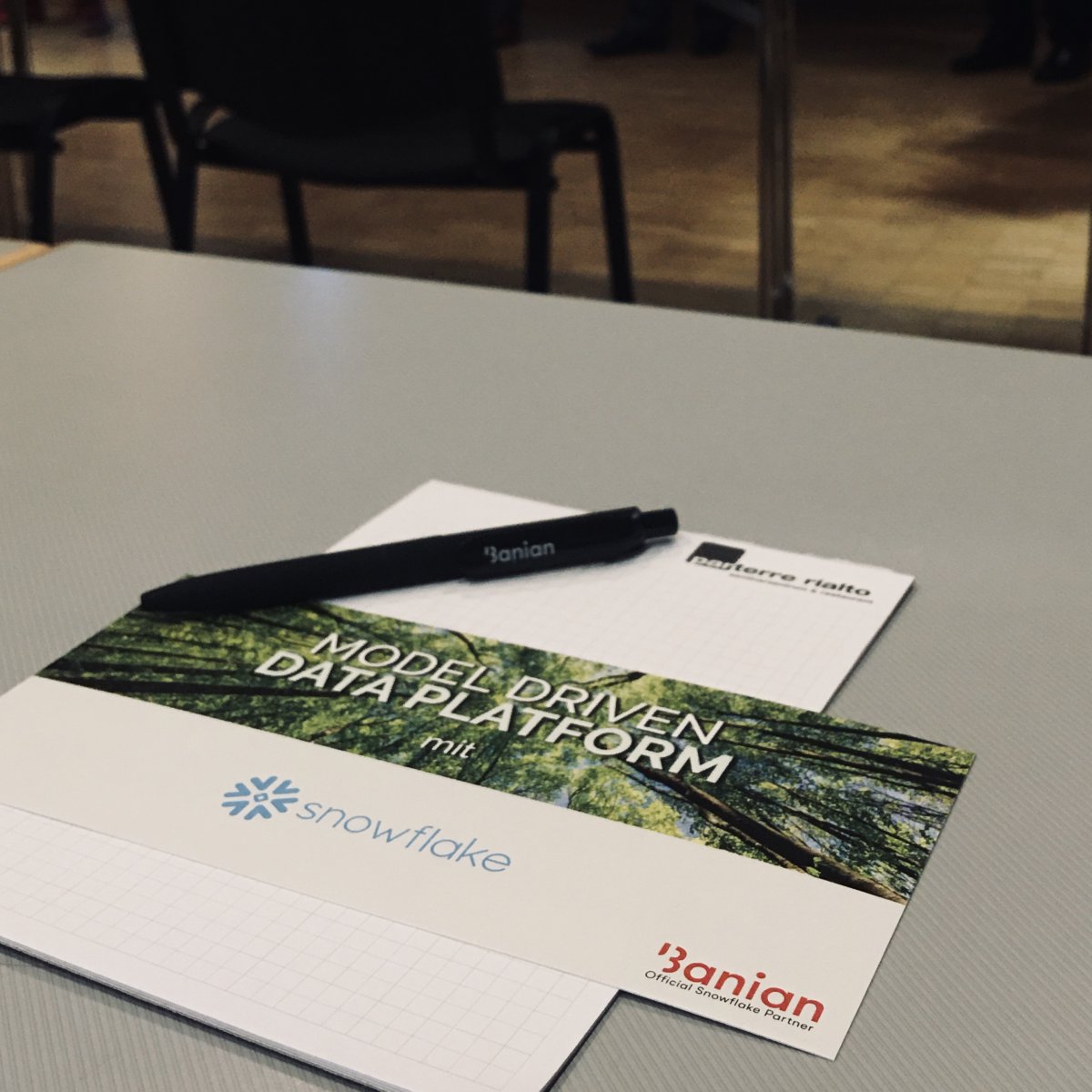 banianag's tweet photo. Danke #snowflake! Es war eine grosse Freude euer Partner beim ersten Data for Breakfast in Basel zu sein. 

Unser Banianer Dominik Imark präsentierte unseren modelbasierten DWH Automation Ansatz für das Cloud-Datawarehousing und stellte unser Kundenprojekt mit Pistor AG vor. https://t.co/Z1Glu9cEm0