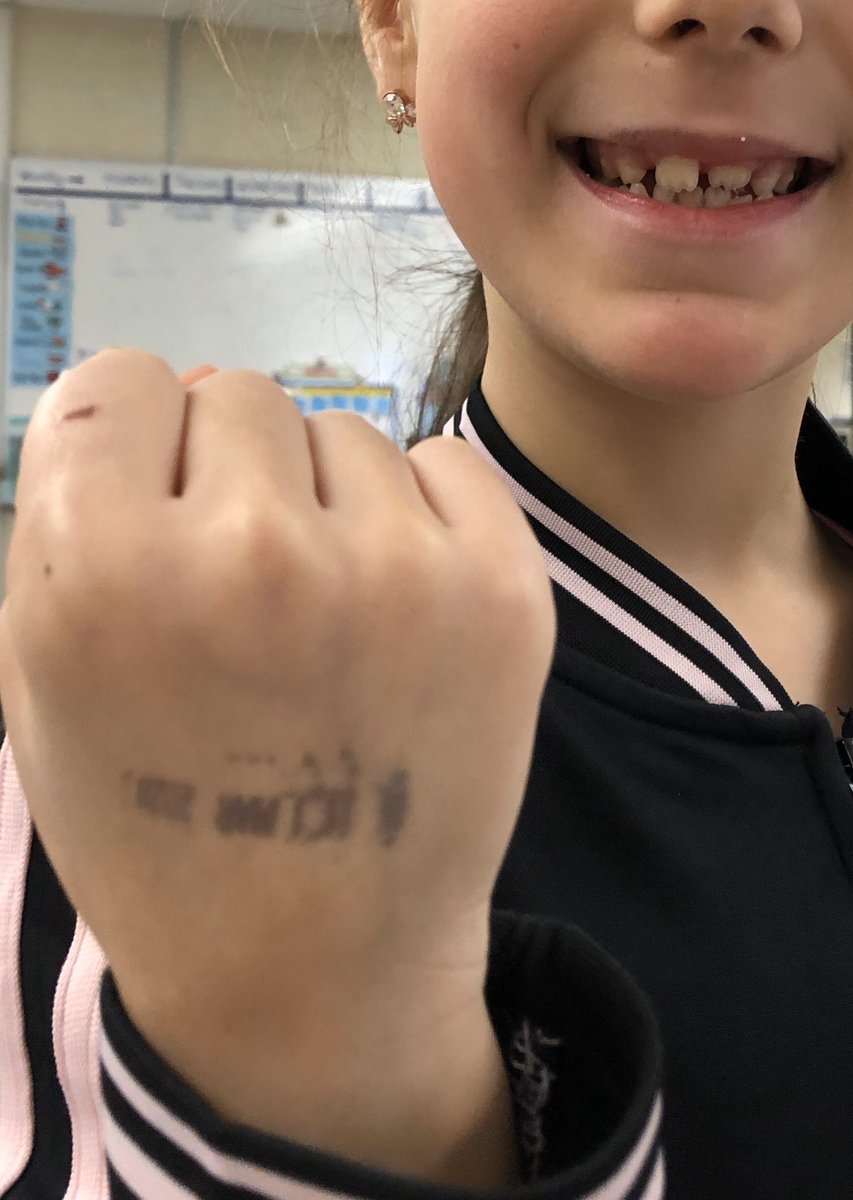 wojkowskij's tweet image. #classchallenge saw this on social media, forget who/where: stamping hands with the date. Whomever has washed their stamp completely off by the end of the day gets a sticker 👍