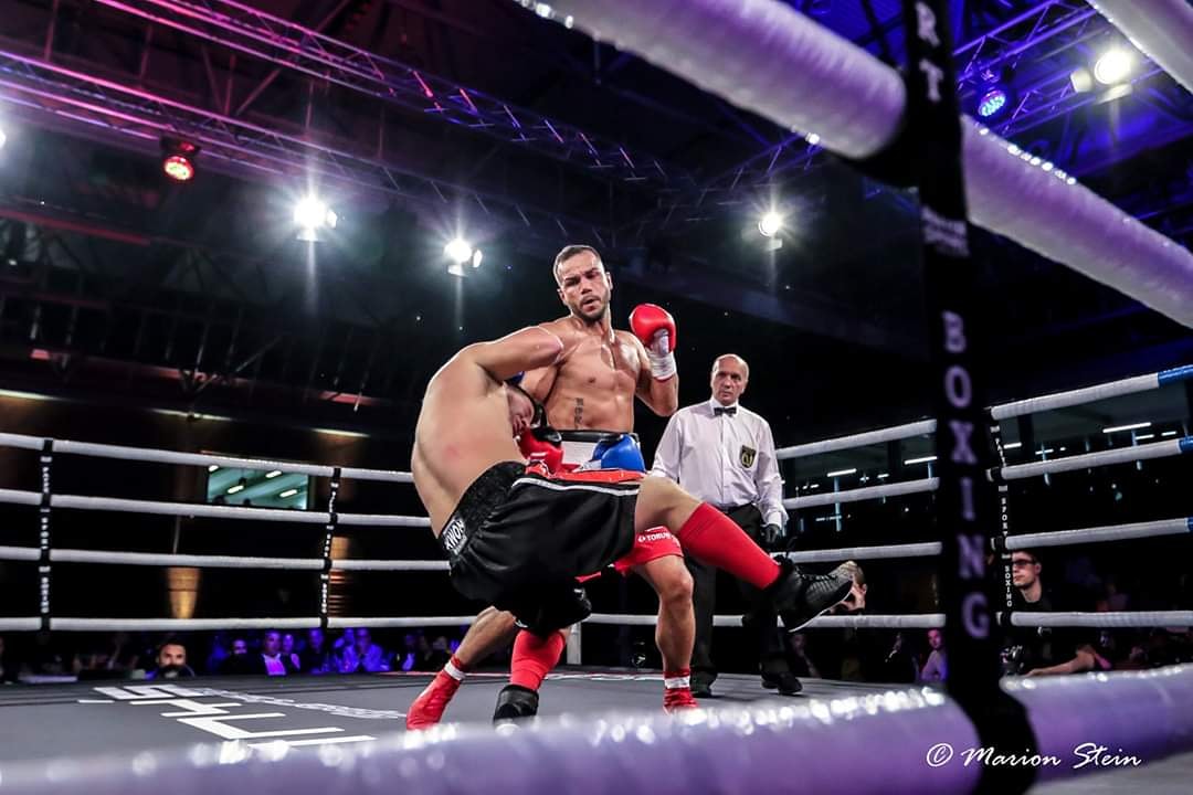🇩🇪Wenn du den Feind und dich selbst kennst,besteht keine Zweifel an deinem Sieg; wenn du Himmel und Erde kennst, dann wird dein Sieg vollständig sein. 

.#knockout #heilbronn #fightnight #fight #ibo #iboboxing #kempten #kemptenallgäu #istanbul #ankara #boxing