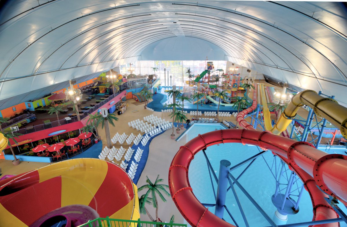 Come and enjoy 3 acres of indoor family fun just steps away from #NiagaraFalls! 😀 
.
#IndoorWaterpark #FallsAvenue
.
fallsviewwaterpark.com