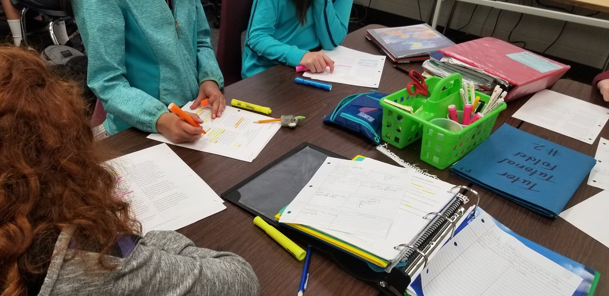 Marking the text! Looking for claims and evidence. Loved that students took the initiative to do their own key! <a href="/FortKingMiddle/">Fort King Middle</a> <a href="/CRenfroe4EDU/">Carrie Renfroe, Ed.D</a> <a href="/ryan_bennett16/">Ryan Bennett</a> <a href="/wkmcateer4/">William McAteer</a> #MCPS_AVID