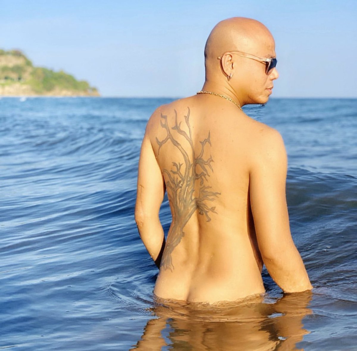 wackykiray's tweet photo. ang init!!!! #summerna https://t.co/QjCTdH3gls