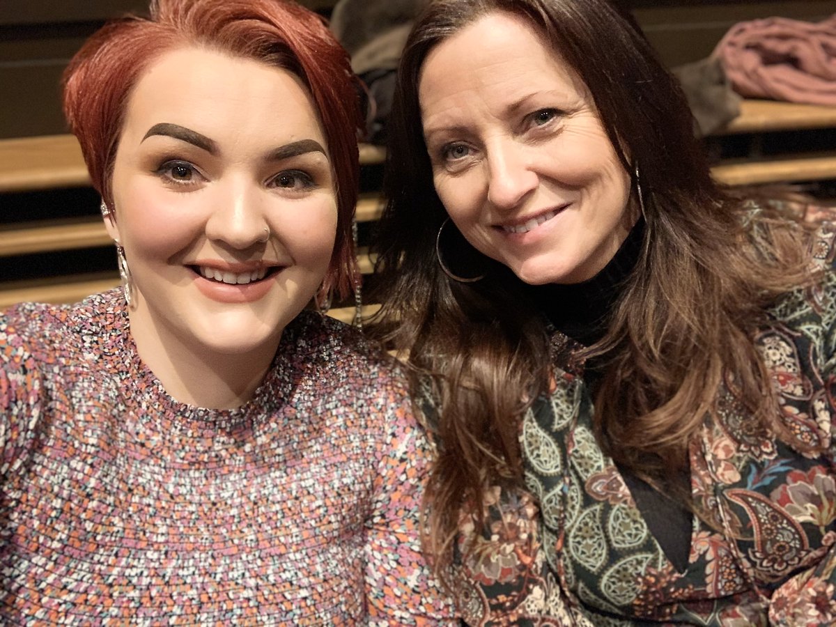 B R O N W E N tweet media