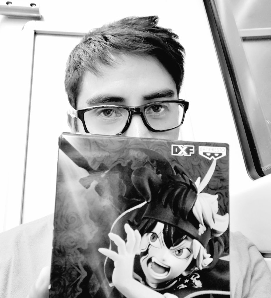 ztatik1's tweet photo. Se puede ser mas feliz? O si o si..
#BlackClover #astablackform #bandai #banpresto #blackbulls https://t.co/FCfjq5XKmN