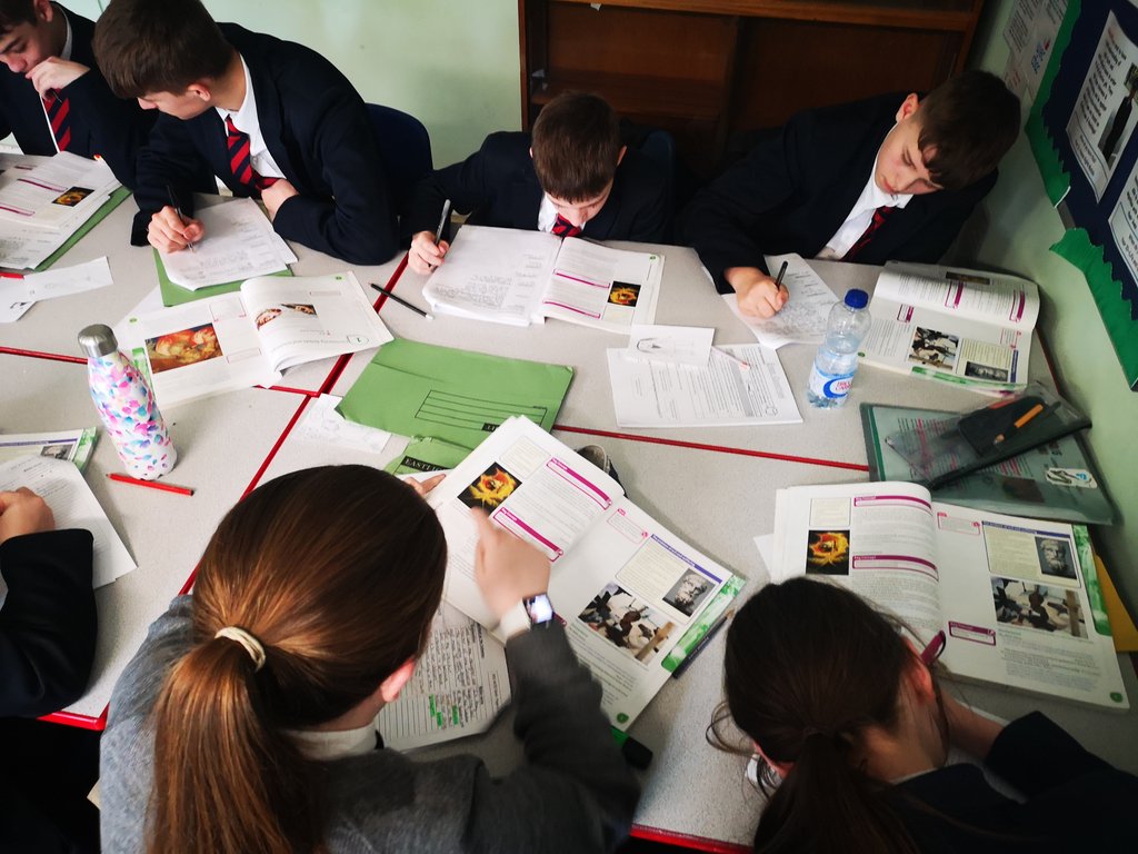 REstjohns's tweet image. 9A3 were amazing today. A great first lesson of the GCSE RE course on the attributes of God. Very proud teacher to see how seriously they all took the course and their enthusiasm to learn. Da iawn year 9! #REGCSE #Saints