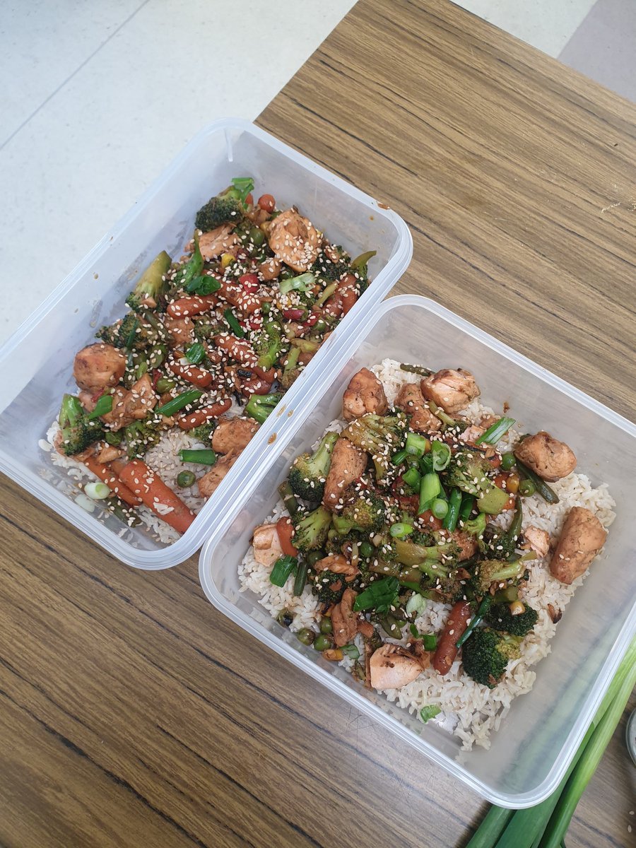 MsBradyTweets's tweet photo. There was something fishy going on in the #HomeEconomics room this week 👀🐟😋 Fish Goujons made by 1st years and Teriyaki Salmon made by 2nd years @Cabinteely_Cs #HomeEc #SkillsForLife https://t.co/KOamXAqZ2M