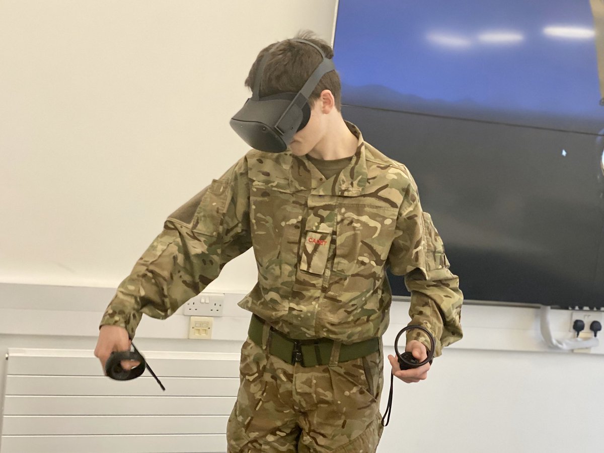 LeysVS's tweet photo. Another batch of budding #VR @Leys_Art artists getting the chance to test out creating art work in 3D space, in the #VisionStudio earlier today! #ARVRinEDU (Cc. @LeysCambridge) https://t.co/GzqEBG1xqH