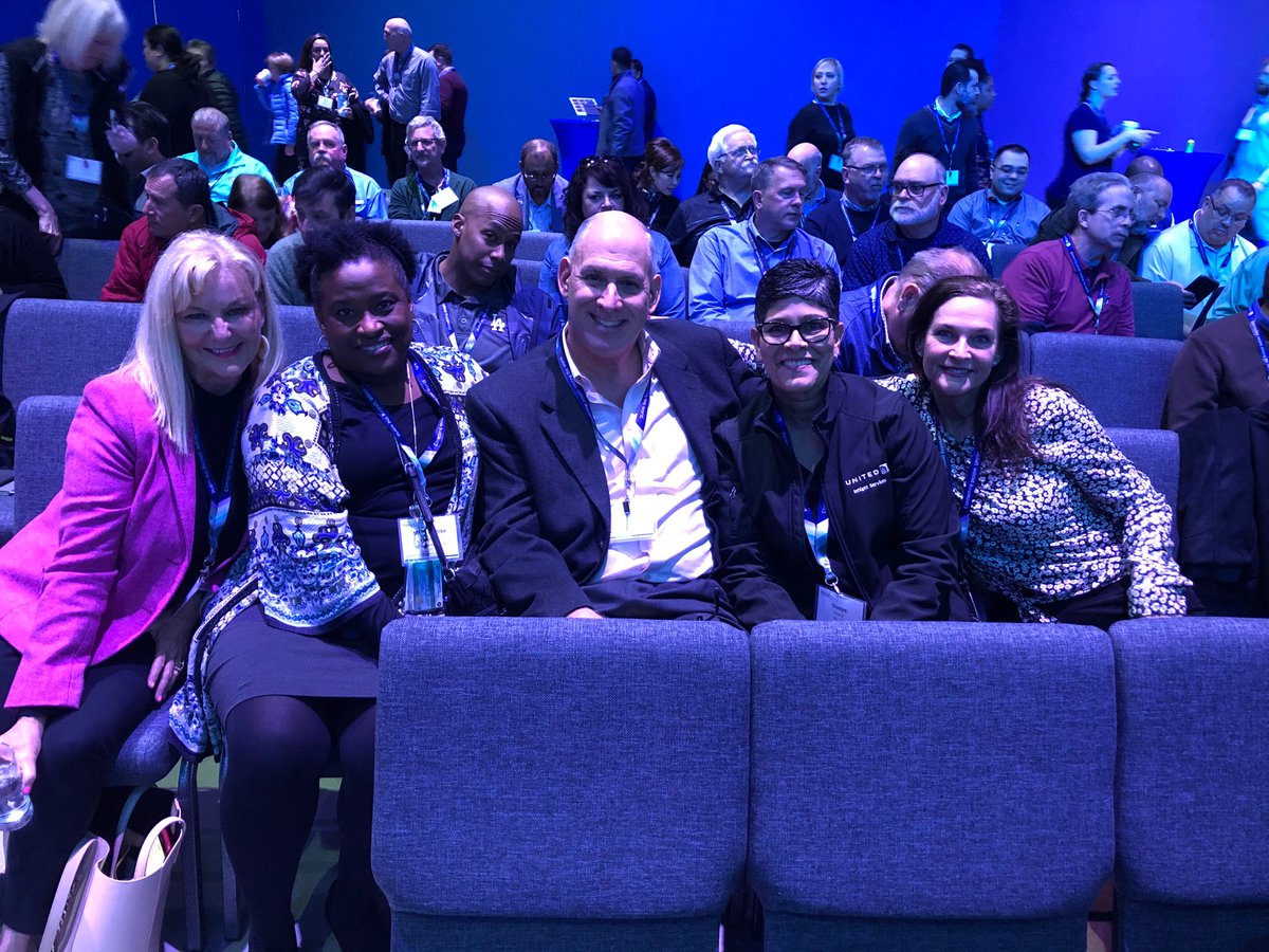 itizarry's tweet image. Nothing is better than spending time with great friends, especially those you haven’t seen in yrs❤️ @weareunited we are a huge family ✈️ @susanvice02 @donnahav @ReisOtero @MDeniseMurray1 @CraigGotfried