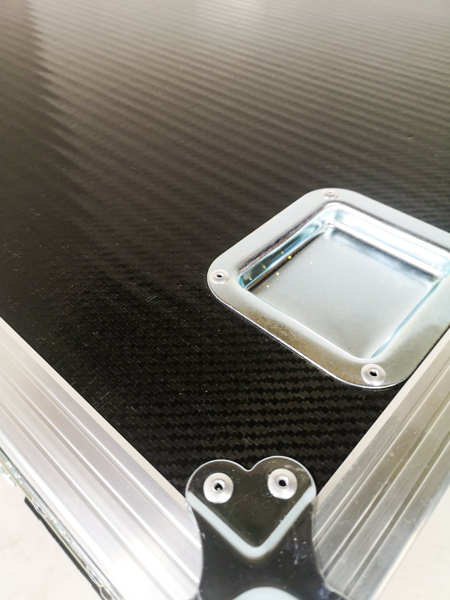 Flightcase_WH's tweet photo. Our UltraFlite board can save you 30% in weight on your cases, it's also #ecofriendly &amp; weather resistant https://t.co/YmshlvUChq