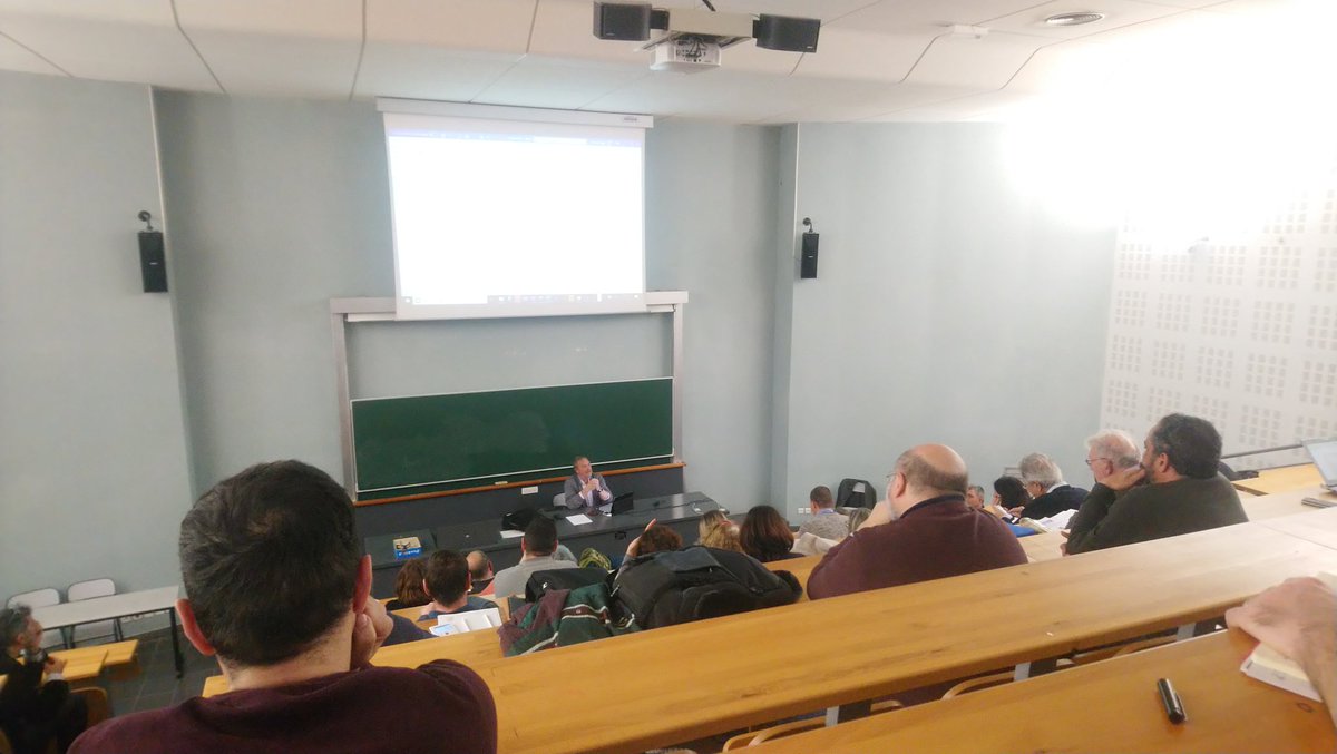 Journée des #maths et #numerique au CMI à #Marseille : conférence de Bernard Egger sur la représentation des nombres réels. 
eduscol.education.fr/cid147150/sema… 
@DANE_Aix_Mrs <a href="/Pole_DANE_13/">Pôle DANE 13</a> <a href="/Apmep_Nat/">APMEP Nationale</a>