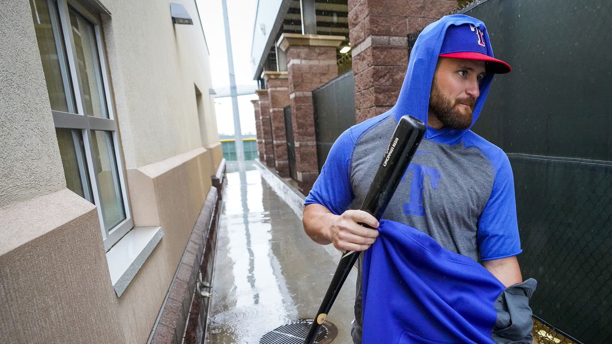 Rangers catcher Nick Ciuffo contemplated retirement after getting released last summer. He lined up a job as a college baseball coach. 

Now, after completely revamping his entire offensive approach, Ciuffo is working his way up the depth chart: dallasnews.com/sports/rangers…