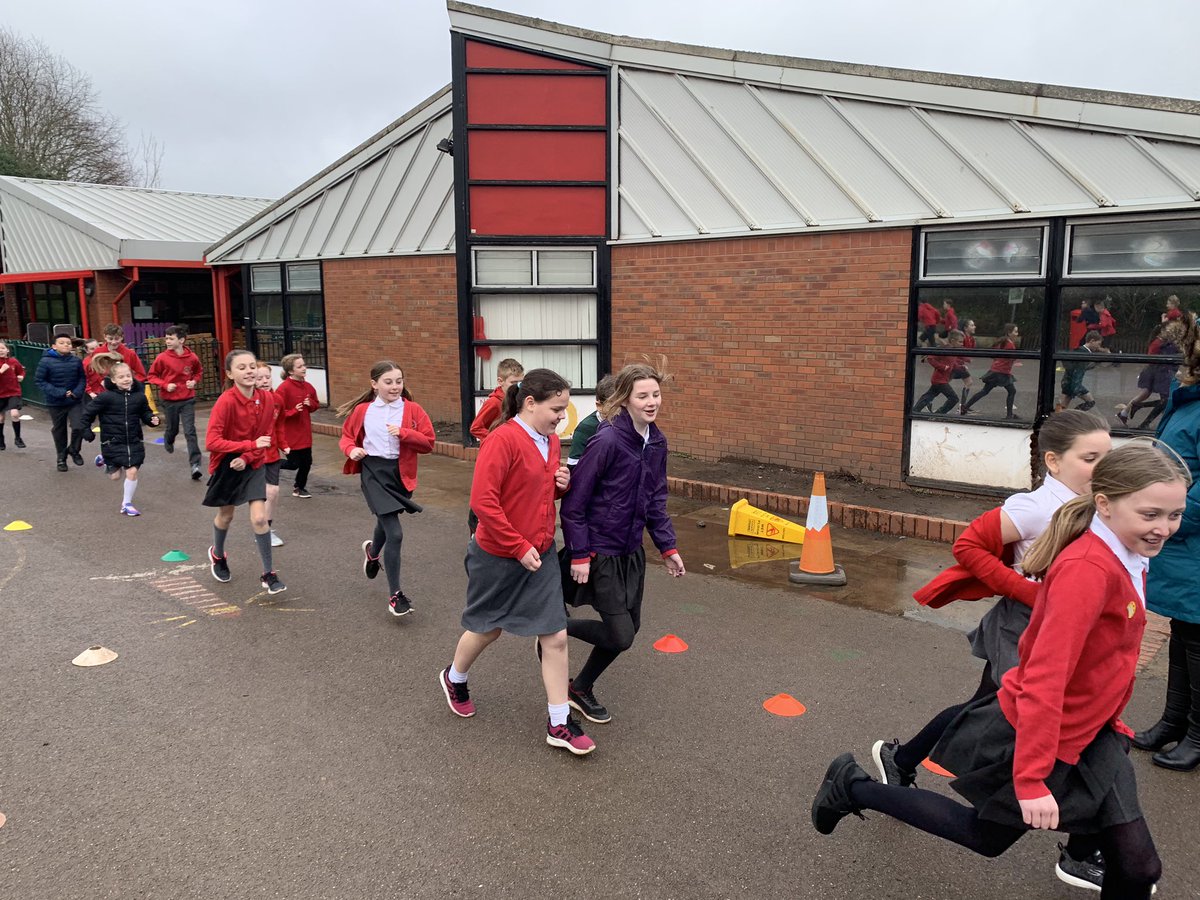 PPSMrCleaves's tweet photo. Year 6 pupils enjoyed their daily mile again today. @PPSMrsSymes @PPSHealth_Well https://t.co/NOcrDIJUZ9