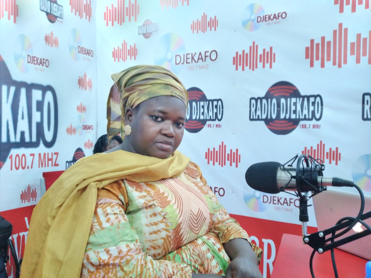 SamerouDiallo's tweet photo. 2ème émission sur la radio #Djekafo 100.7 dans le cadre des séries d'émission du projet Leadership Politique Accru des Femmes #LEPAF. Ces émissions sont réalisées dans le cadre des élections législatives de mars 2020.
Le thème de cette émission est: Droits et Devoirs du citoyens https://t.co/Of6jsWiD8E