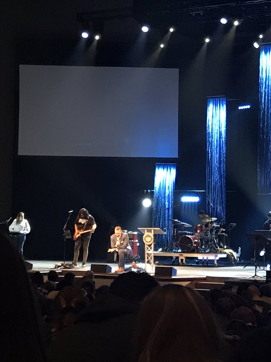 MABennett82's tweet photo. So proud to be a part of @cedarville where today @DrThomasWhite didn’t JUST comply with the governor’s request to disburse our students for the next two weeks: 

He commissioned them to take the good news into a world reeling from bad news for the next two weeks. #ilovethisplace https://t.co/bmkCJwTdFt