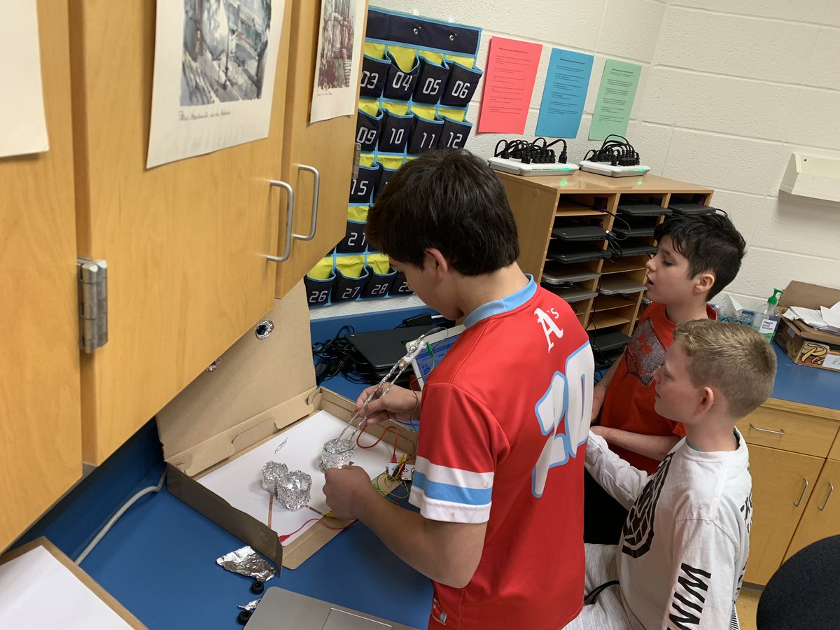 brianlynn78's tweet photo. 5th and 6th graders creating their own “Operation” games.  Pretty cool stuff!  #spoofhoundpride https://t.co/c3oBxVk11I