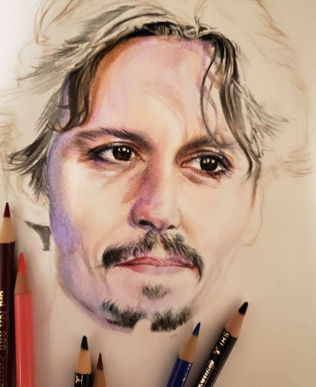 Hikaru ジョニーデップさんをちょっとずつ描いてます アナログイラスト 色鉛筆 Pencilart Pencilart ジョニーデップ 絵描きさんと繋がりたい T Co Wf1whaoy5z Twitter