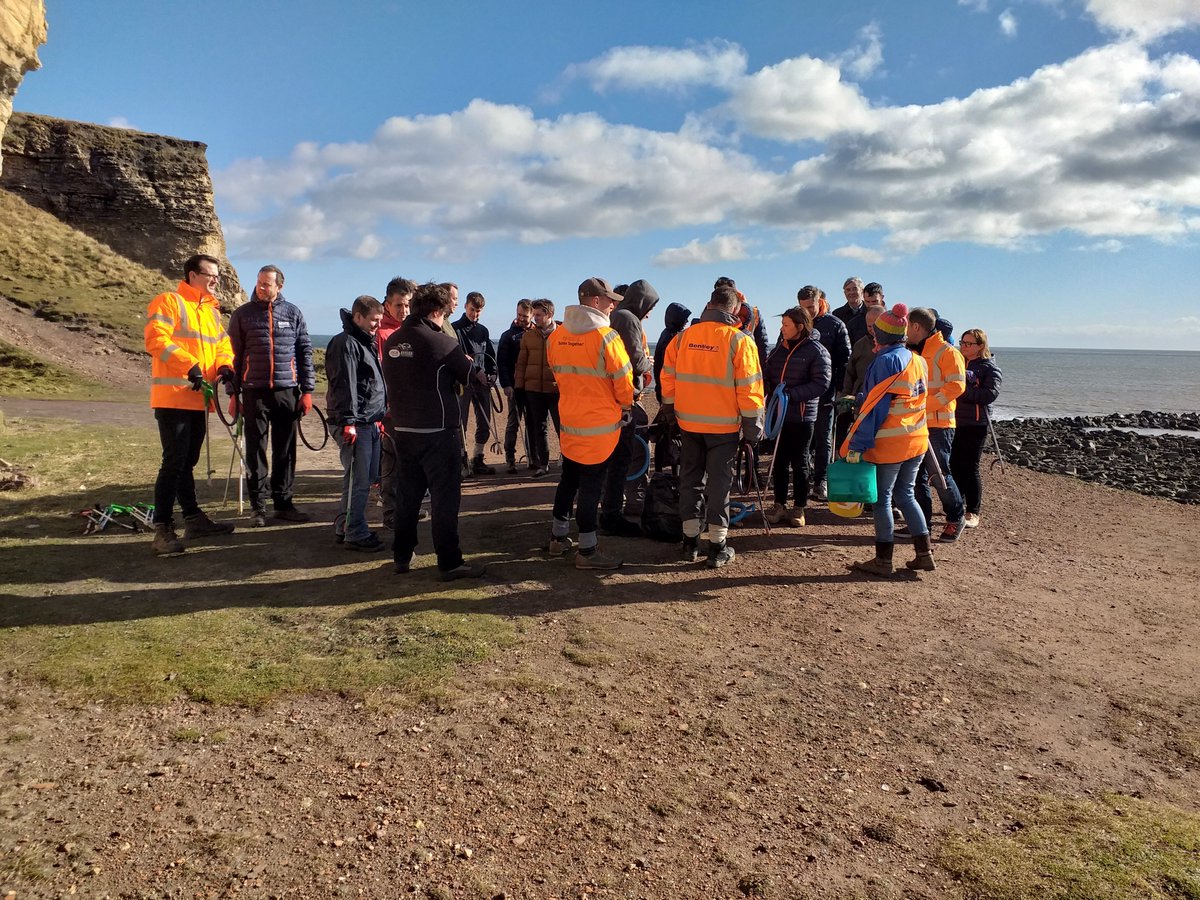 ICLinnovation's tweet photo. Staff from NWL Run2 framework came together today for a clean up at Blast Beach #Seaham today collecting 50 bags of plastic and other waste  Great collaboration and teamwork leaving a beautiful clean beach Thanks to @DurhamCouncil for recycling and @DurhamCoast for organising https://t.co/tQZhj2yy2I