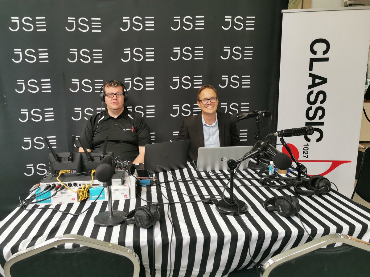 Lancerza's tweet photo. With @MichaelJAvery and Gareth Cherry at the #JSE for the #SALTA2020 Awards https://t.co/tm1YxjpsJ0