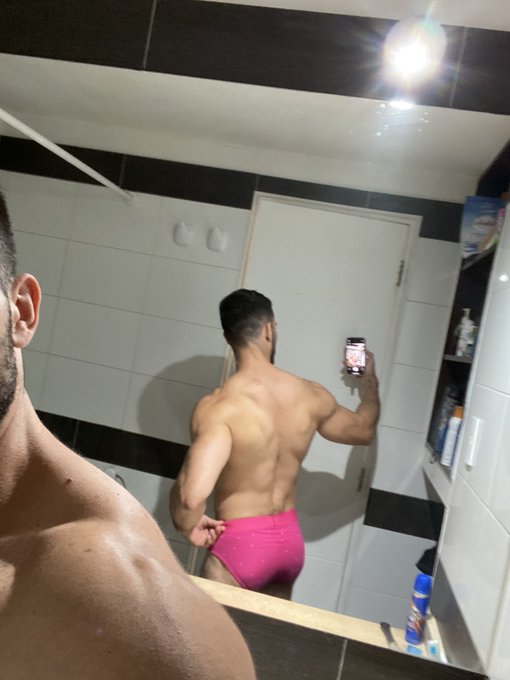 Watch Joseph De Sousa 🐺's leaked NSFW photo on TwXstars