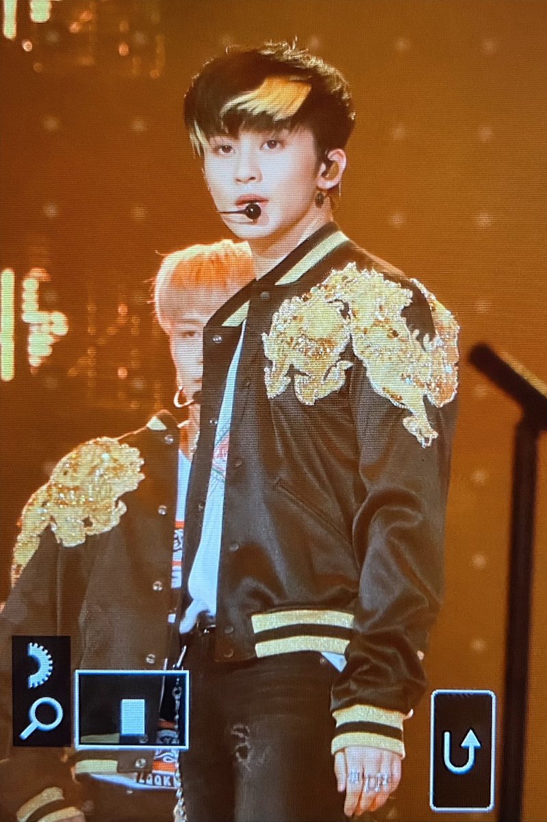 makeurangi's tweet photo. yaudah, good night semuanya. im logging out, have a wonderful day for tomorrow. btw im still on hiatus. see you. 🥺💓 https://t.co/yLRS2K1eoK