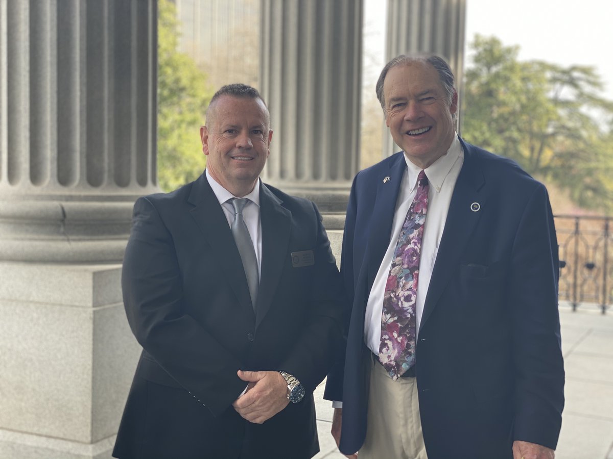 SCSPLS's tweet photo. Happy #SCProfessionalLandSurveyorsDay.  Thanks, Rep. Burns for proclaiming today as SC Professional Land Surveyors Day.  Thank you, Rep. Brown for recognizing Dee Dee Schwacke for #SCSPLS Surveyor of the Year.  #PLS #ProfessionalLandSurveyor https://t.co/qeWeX30tgq