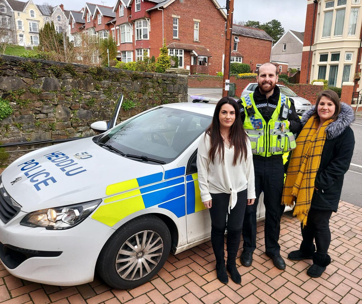 TheRoseGardenDN's tweet photo. Thank you @SWPSwansea for coming to visit us today as part of our, ‘People Who Help Us’ topic this month. Our little ones really enjoyed! #RG https://t.co/AWMV0NiET3