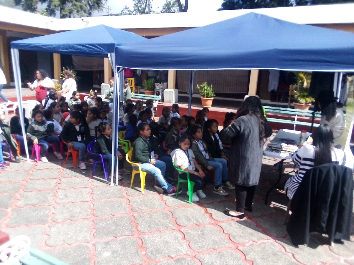 FeriaLecturaCA's tweet photo. Arrancamos primer día #FILIJC2020 https://t.co/3QbkPHD40s