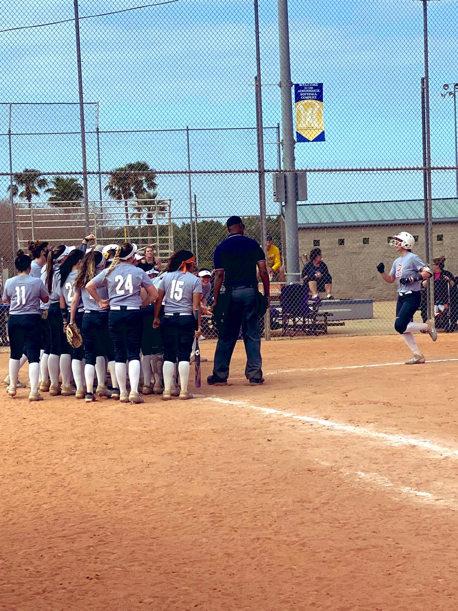 Post University Softball tweet media